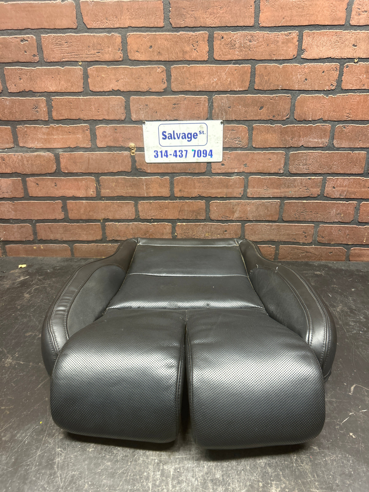 2018-2019 LINCOLN NAVIGATOR FRONT BOTTOM SIDE BLACK SEAT CUSHION OEM