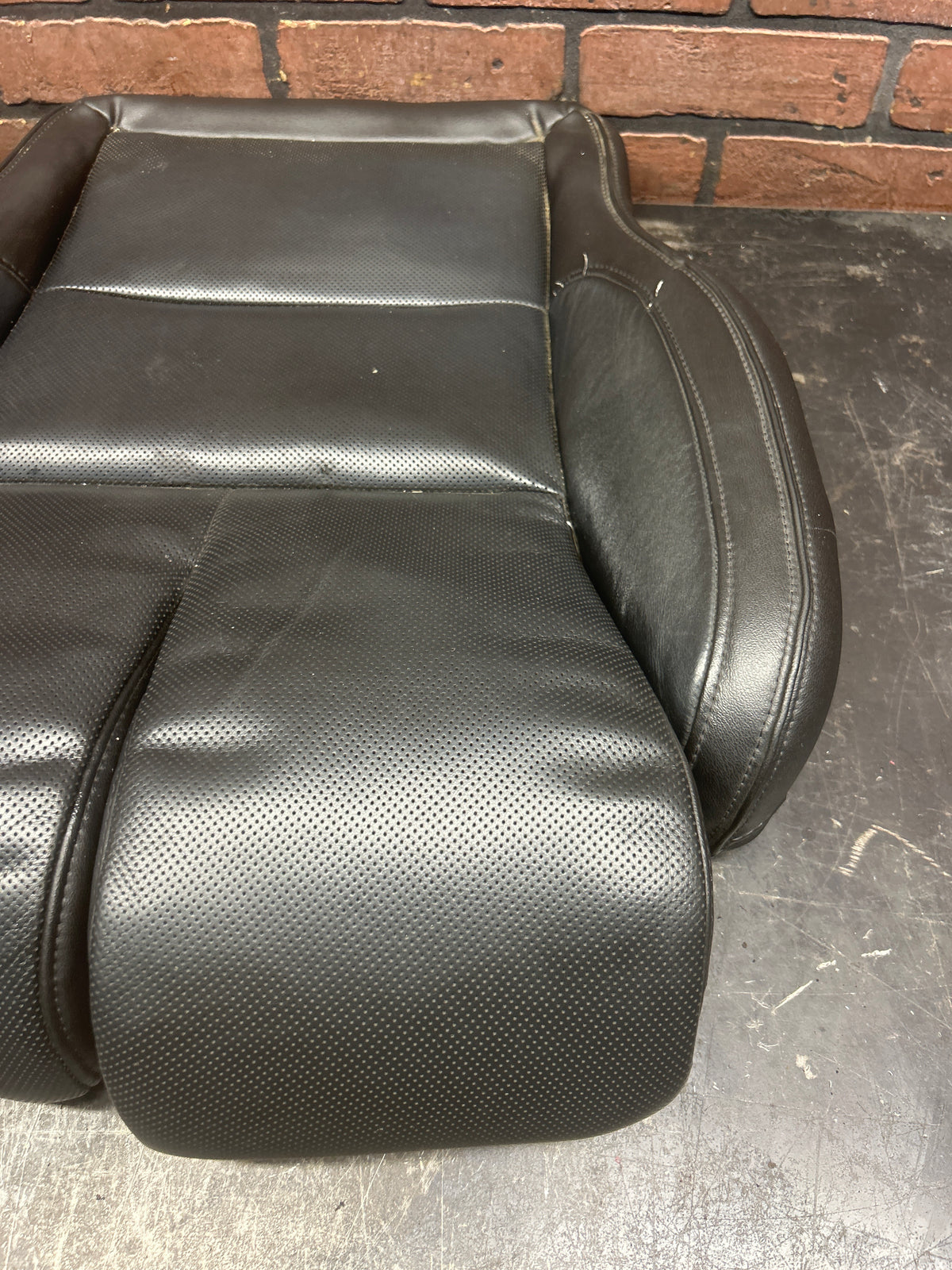 2018-2019 LINCOLN NAVIGATOR FRONT BOTTOM SIDE BLACK SEAT CUSHION OEM