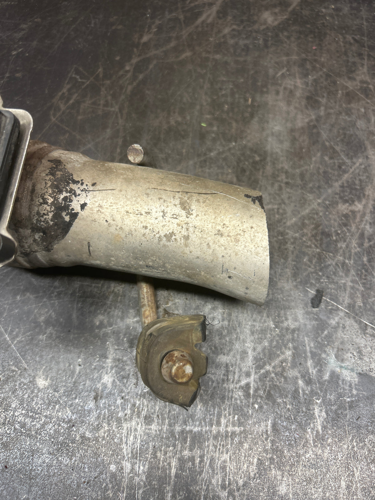 2015-2023 DODGE CHARGER CHALLENGER  SRT DRIVER LEFT EXHAUST VALVE ACTUATOR OEM