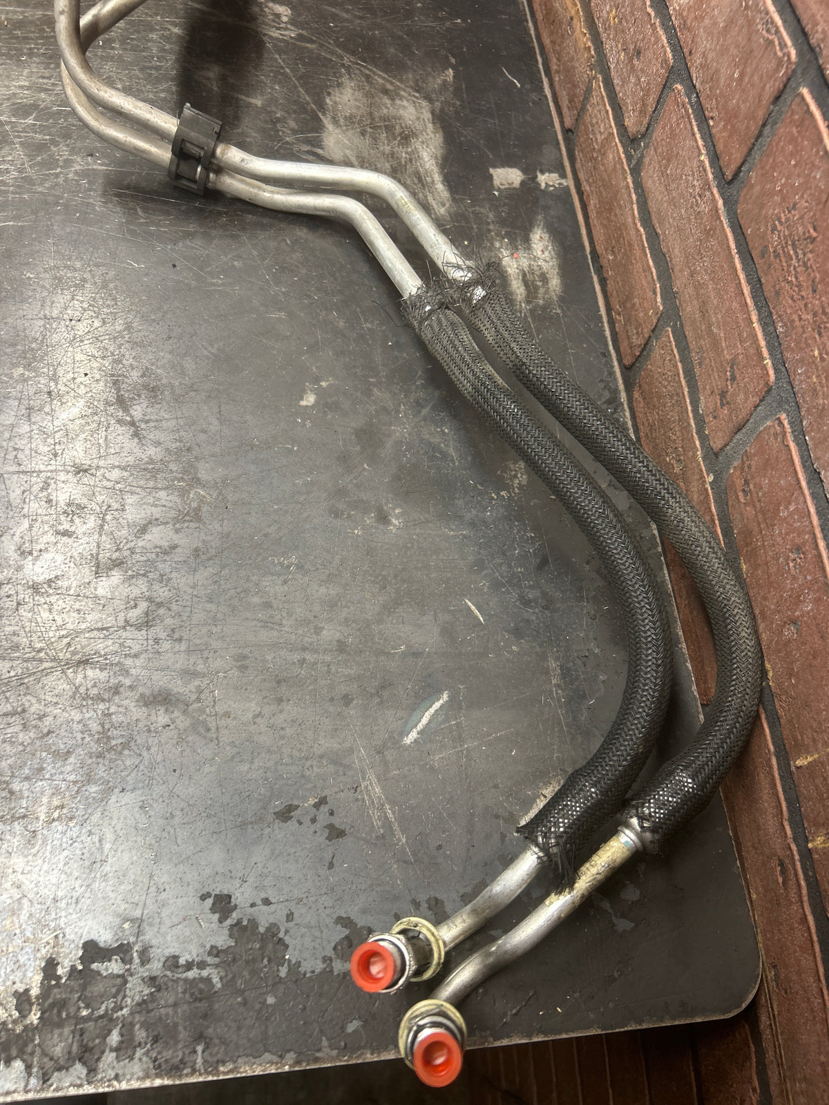 15-23 OEM Dodge Chatger Challenger 300 6.2L Transmission Oil Cooler Hose Line