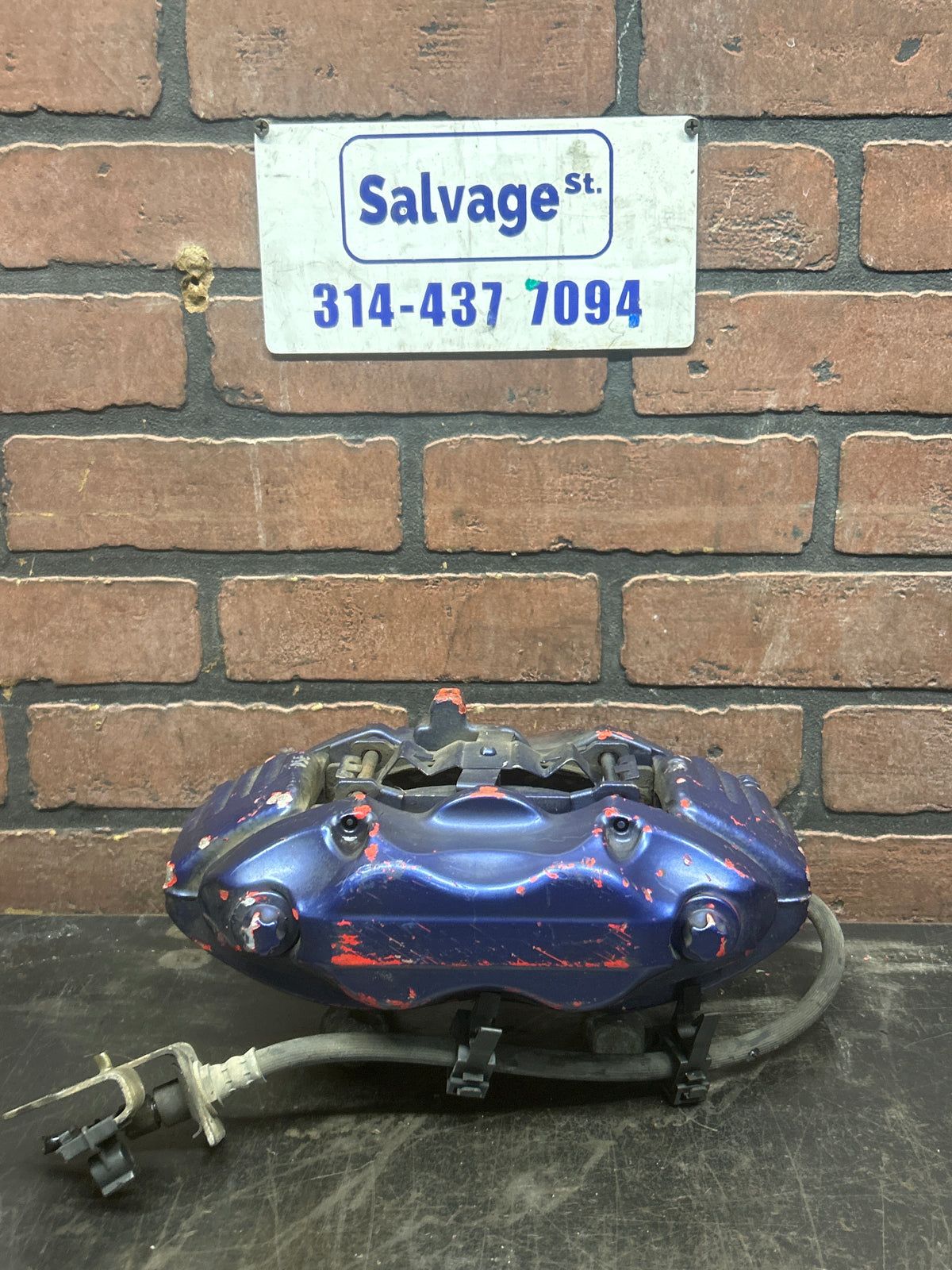 2011-2014 DODGE CHALLENGER/CHARGER FRONT RIGHT SIDE BREMBO BRAKE CALIPER OEM