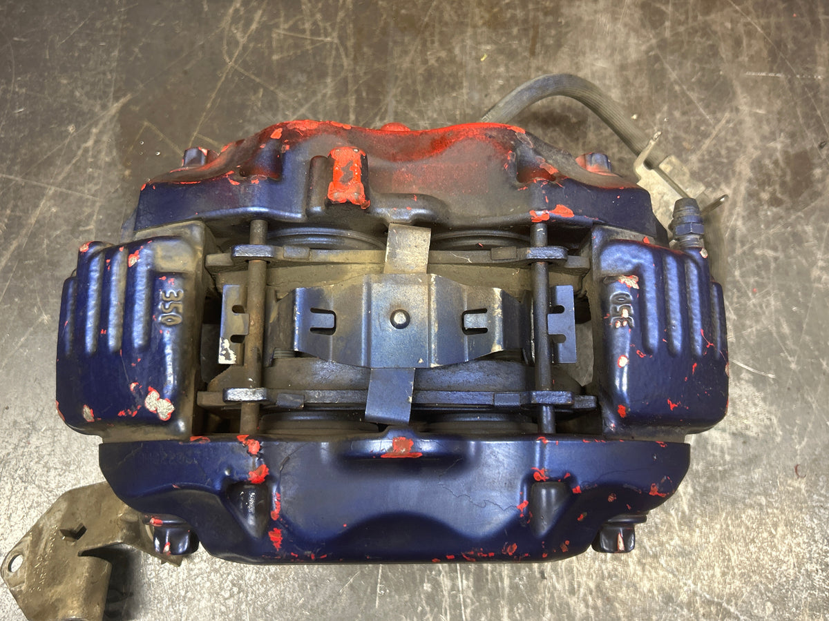2011-2014 DODGE CHALLENGER/CHARGER FRONT RIGHT SIDE BREMBO BRAKE CALIPER OEM