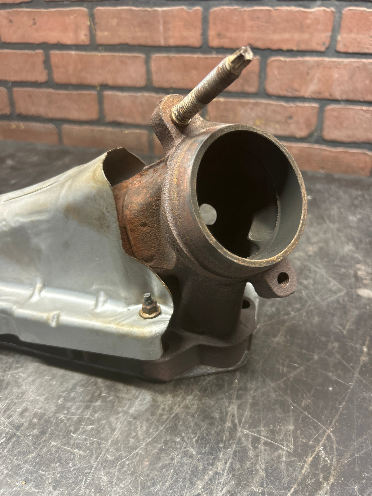 2009-2023 Dodge Mopar Charger/Challenger/Chrysler 5.7l Hemi Exhaust Manifold OEM