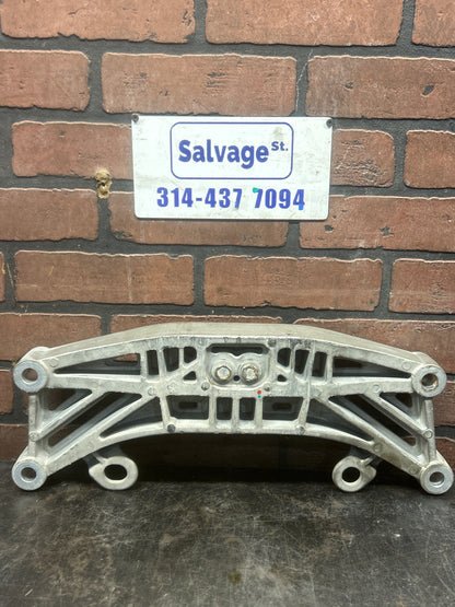 15-23 Dodge Charger/Challenger/300 Auto RWD Tranny Cross-Member Bracket OEM