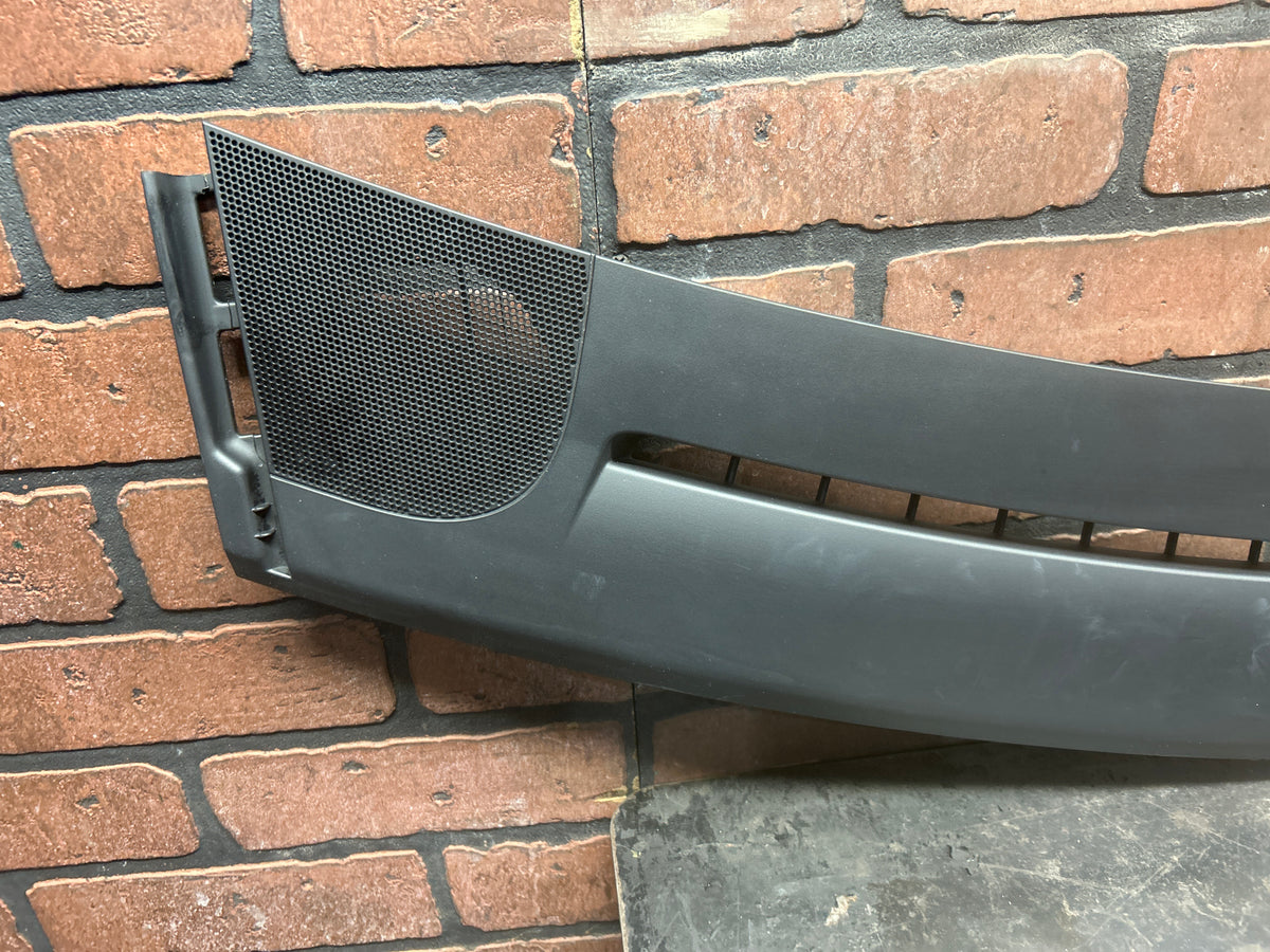 2011-2023 DODGE CHARGER SRT/CHRYSLER 300C DEFROSTER GRILLE WITH SUNSENSOR OEM