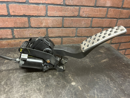 12-23 Chrysler 300/Charger SRT8 Power Adjustable Brake Pedal & Gas Pedal OEM