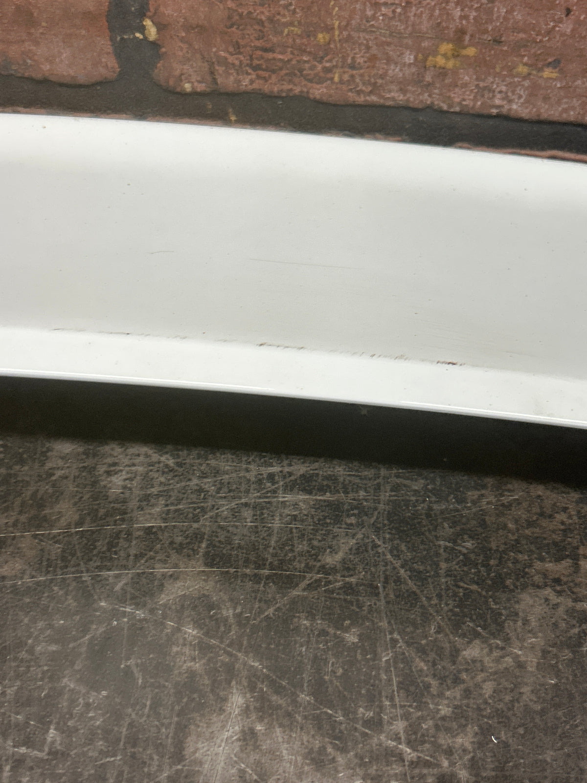 11-23 Chrysler 300C SRT8 Rear White Trunk Deck Lid Lip Spoiler OEM 5RS32TZZAB