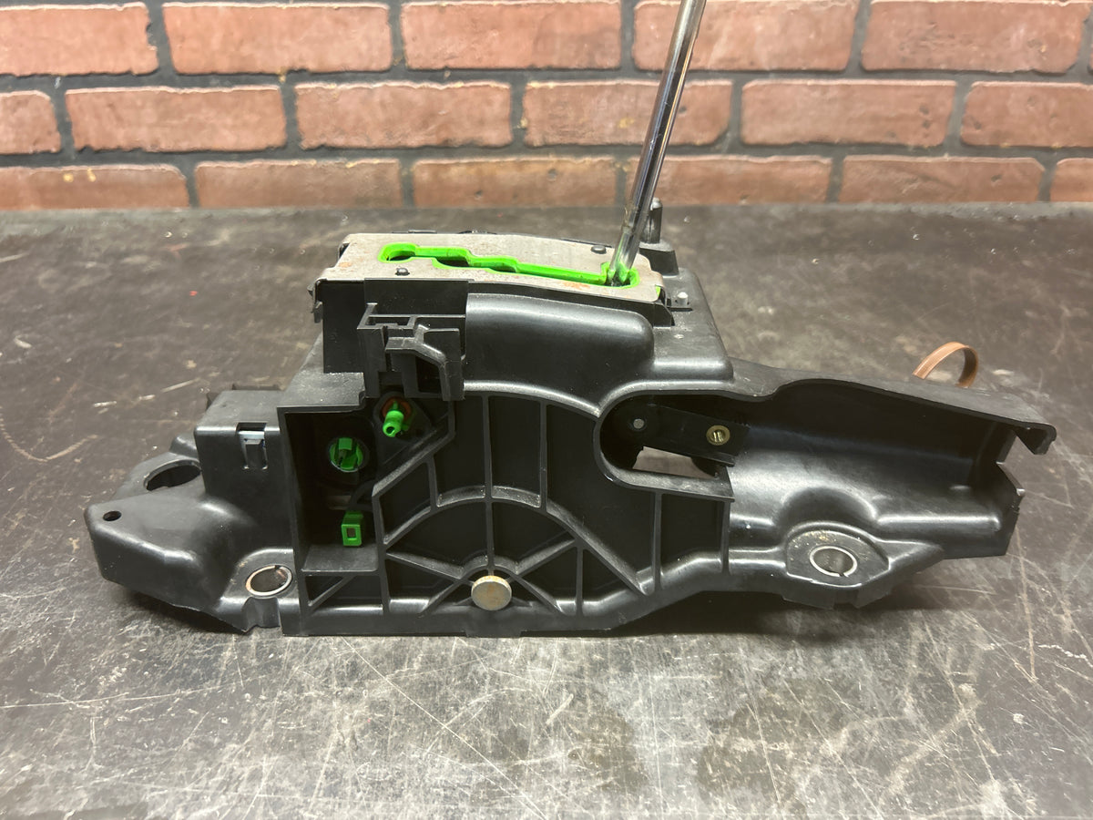 11-14 Dodge Charger/Chrysler 300C Automatic Transmission Gear Shifter Assembly