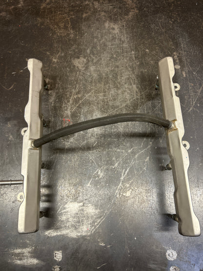 Mopar Dodge Chrysler 6.4L 392 SRT OEM Engine Fuel Rail & Injectors 05038530AB