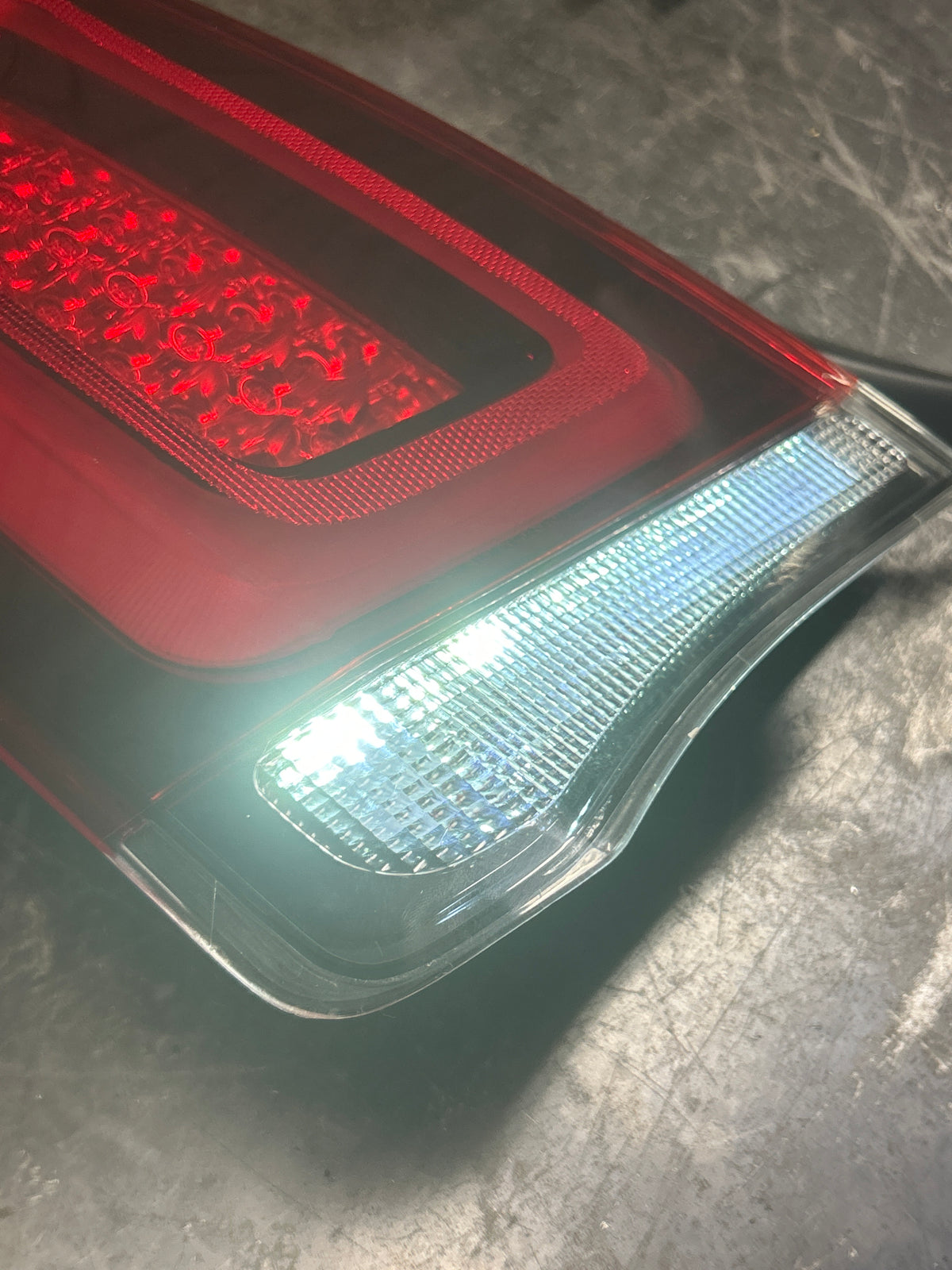 15-23 Chrysler 300 Eagle Eye Tail Light Assembly Set Left & Right