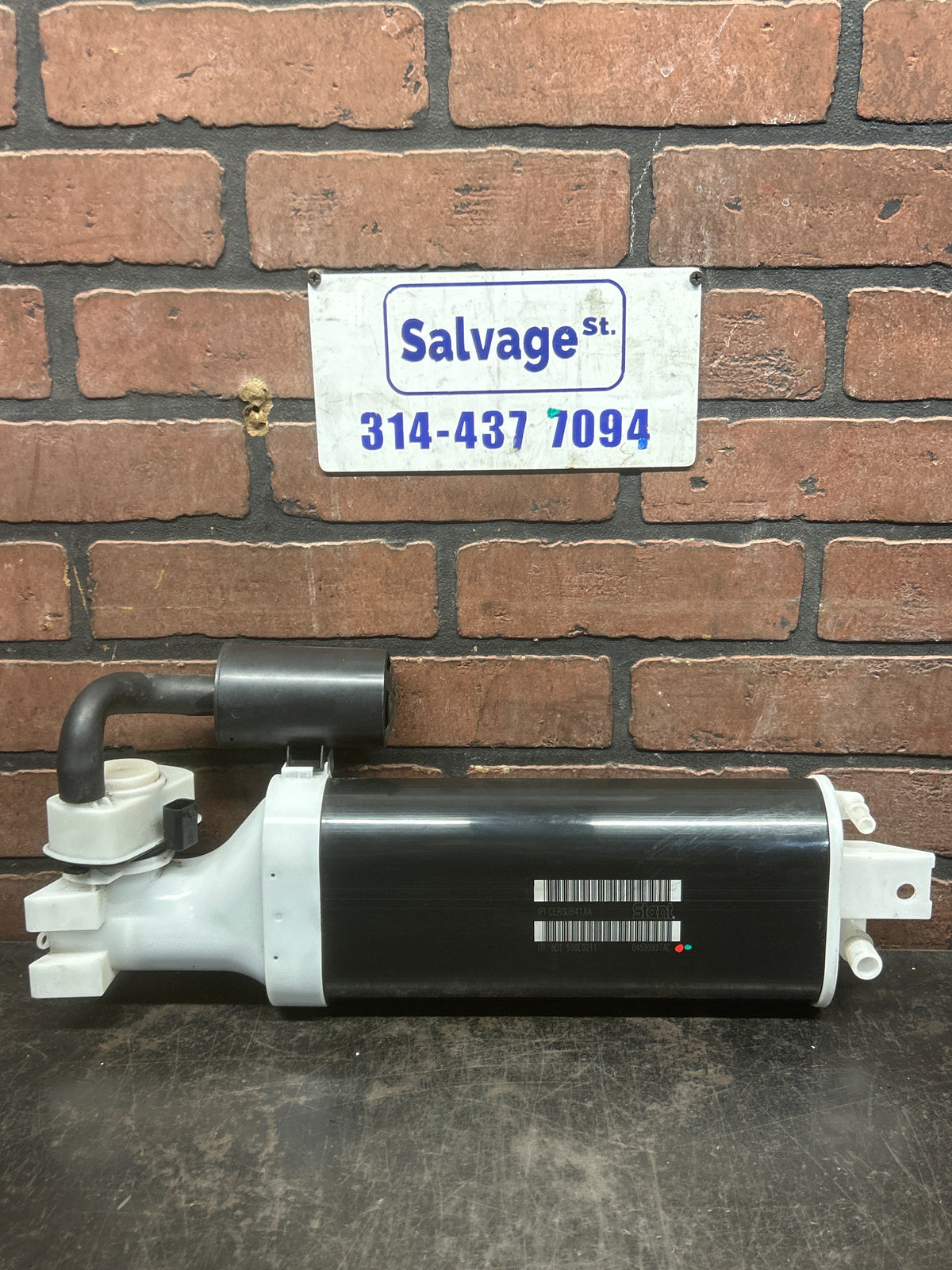 11-23 Dodge Challenger Charger 300 Charcoal Fuel Vapor Canister OEM 045939737AC