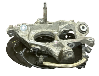 11-23 Dodge Charger/Challenger/300 SRT Right-Rear Spindle Knuckle OEM 04854463AE