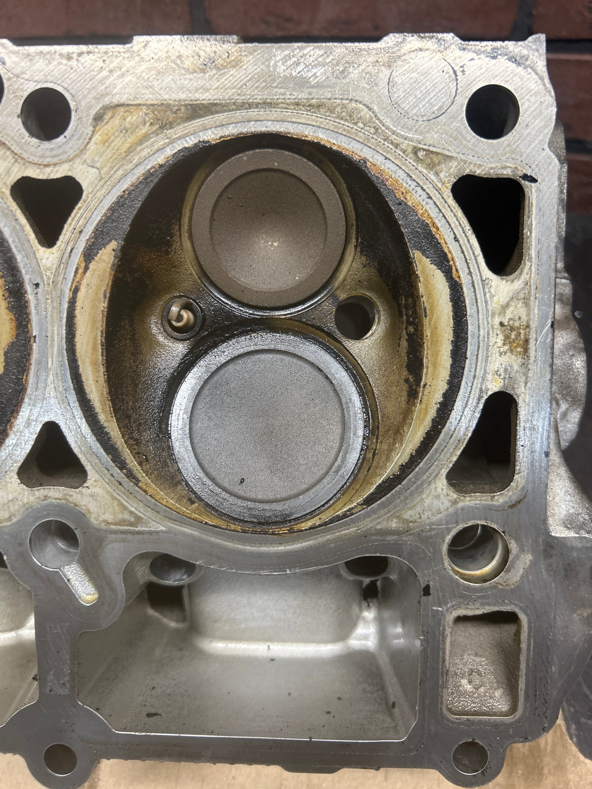 2011-2023 Chrysler 300C/Challenger/Charger SRT8 6.4L HEMI 392 RH Cylinder Head