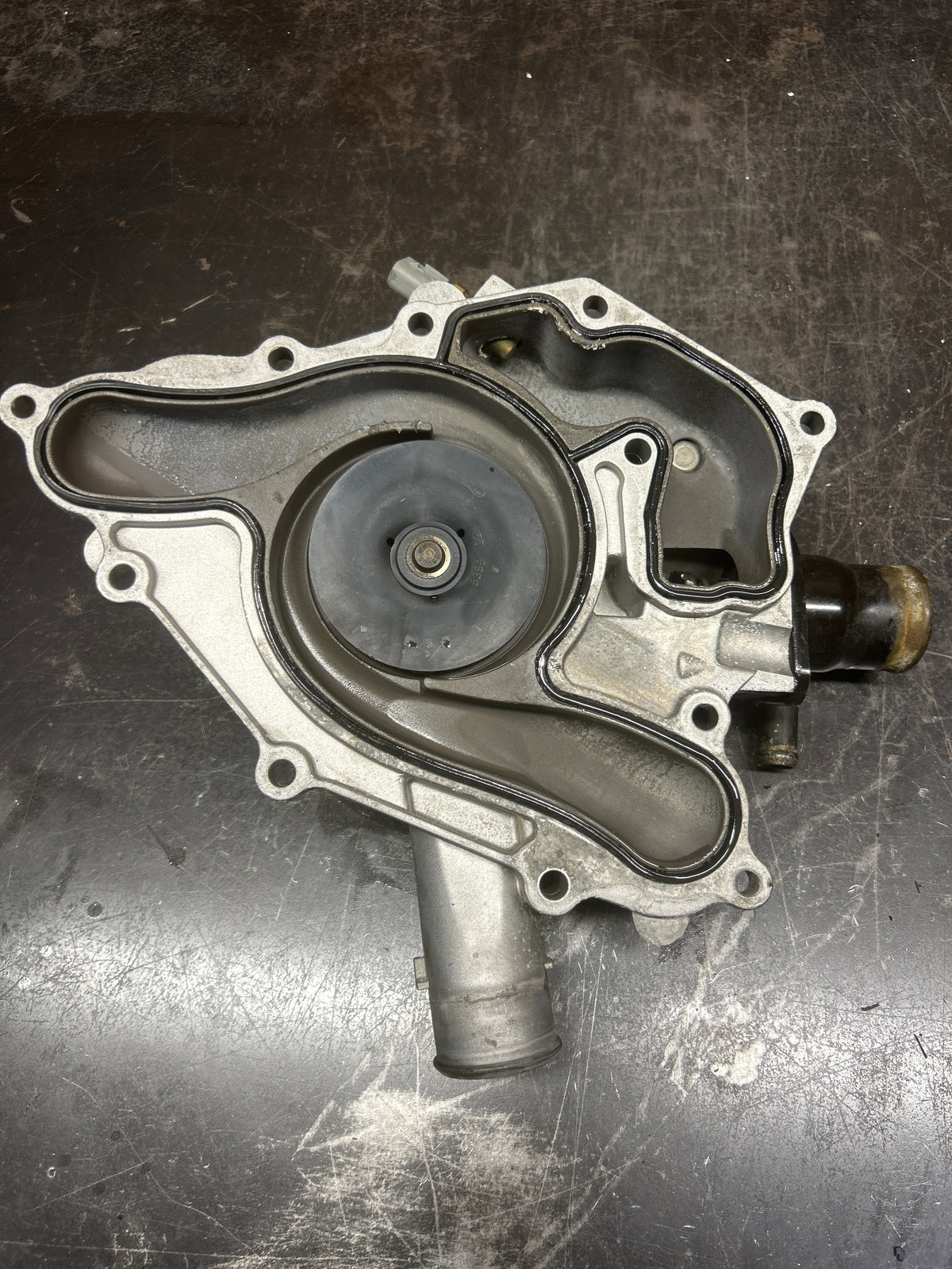 12-20 Gates 43562 Chrysler 300 Dodge Charger Jeep 5.7 6.4 Engine Water Pump
