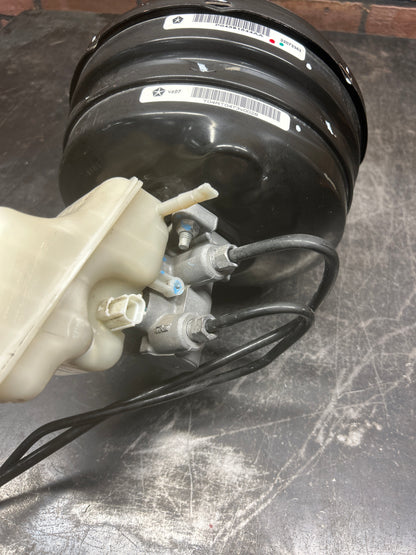 2011-2023 CHRYSLER 300C/CHARGER SRT8 POWER BRAKE BOOSTER W/ MASTER CYLINDER OEM
