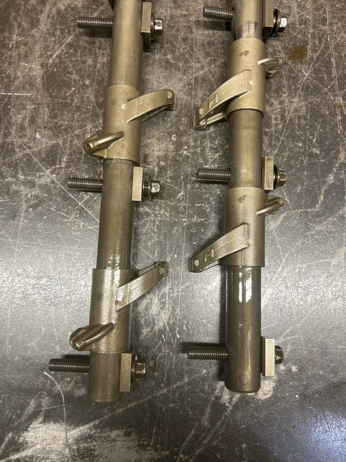 03-23 CHRYSLER DODGE JEEP RAM 5.7L OR 6.4L HEMI INTAKE & EXHAUST ROCKER ARM OEM