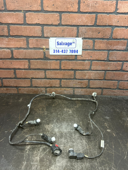 2011-2014 CHRYSLER 300C SRT8 OEM REAR BUMPER PARKING SENSOR WIRING HARNESS