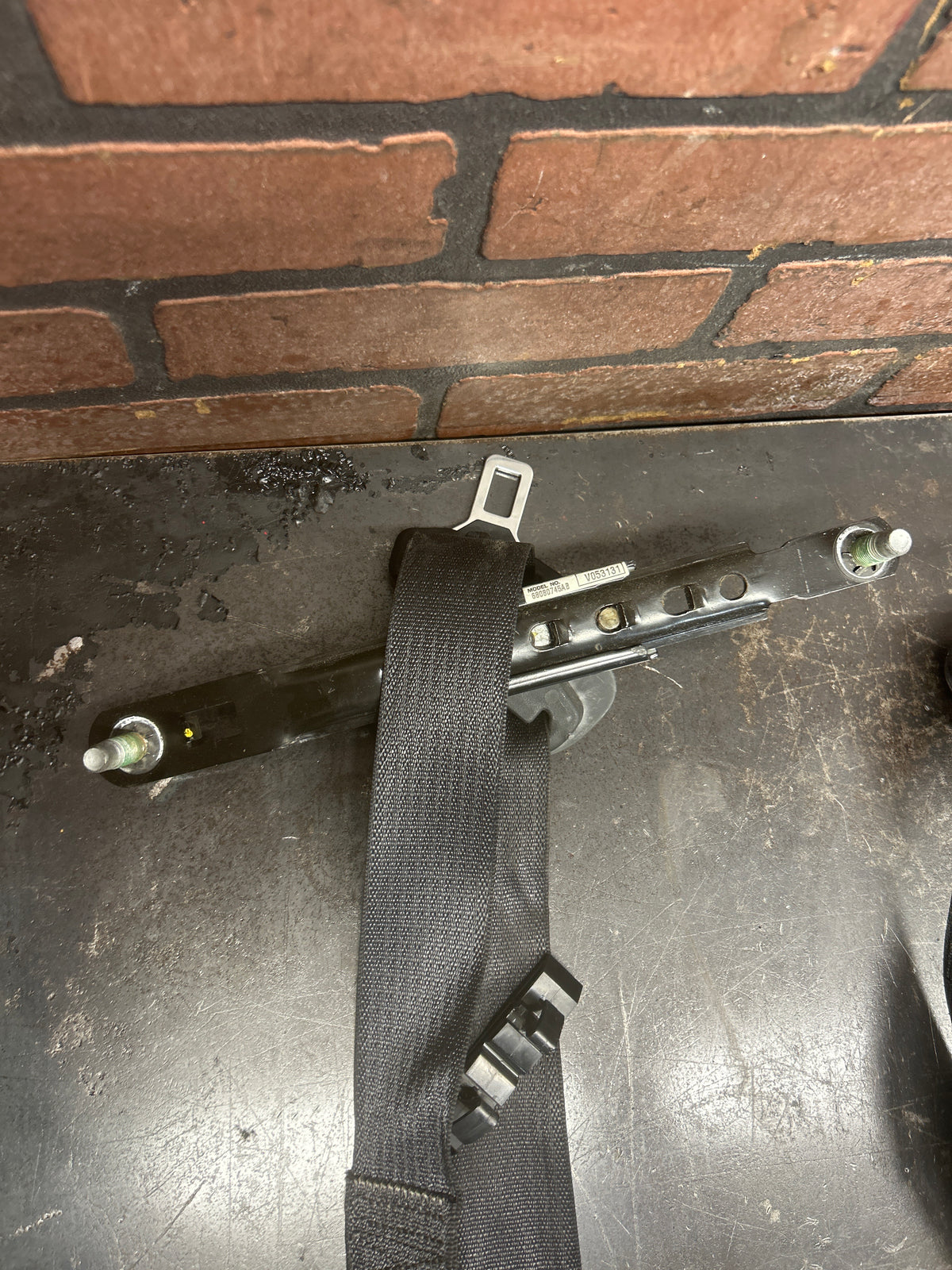 2011-2019 Dodge Charger/Chrysler 300 Front & Rear Seat Belt Set With Buckles
