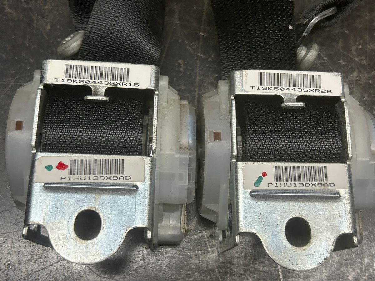 2011-2019 Dodge Charger/Chrysler 300 Front & Rear Seat Belt Set With Buckles