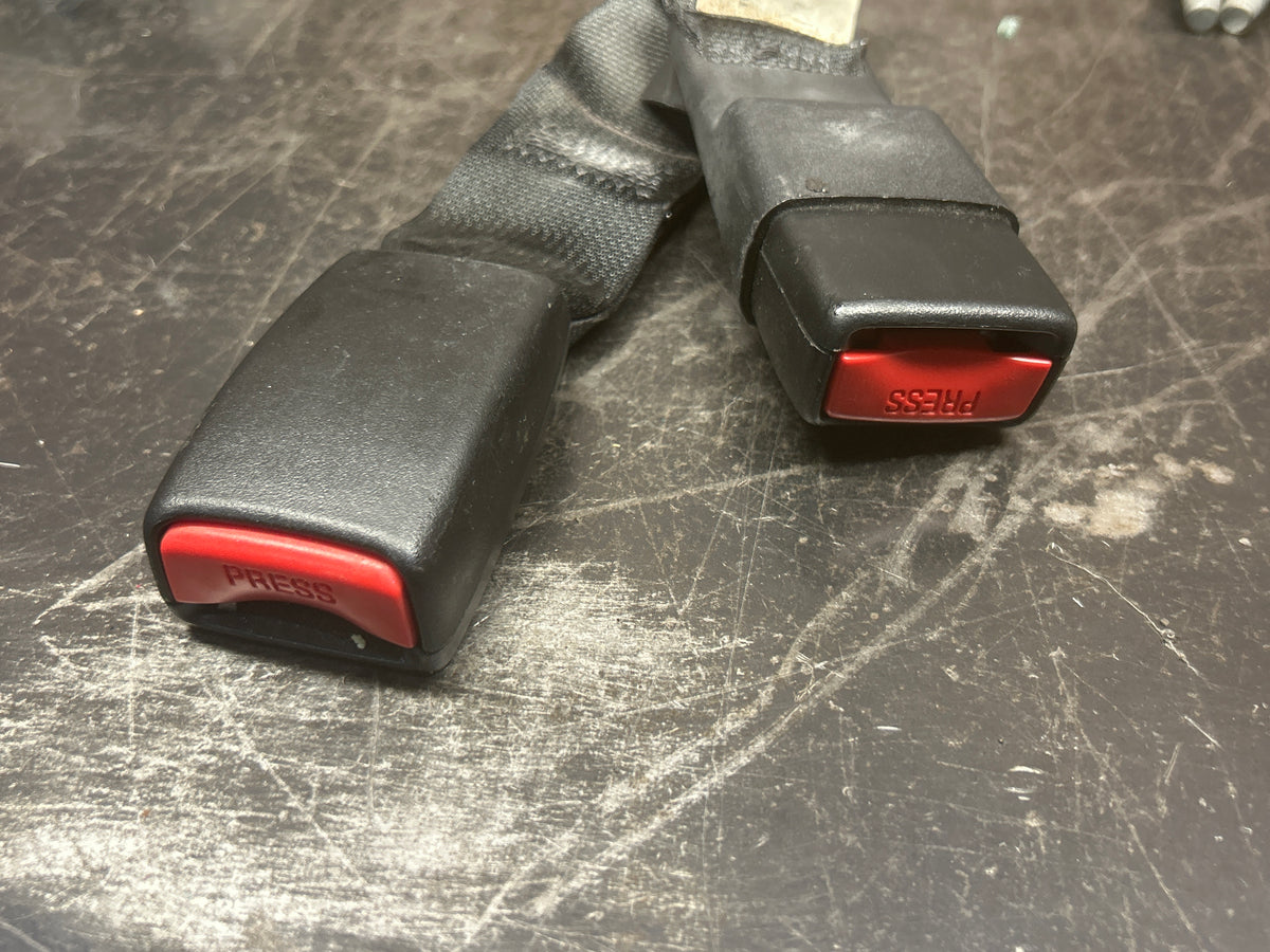 2011-2019 Dodge Charger/Chrysler 300 Front & Rear Seat Belt Set With Buckles