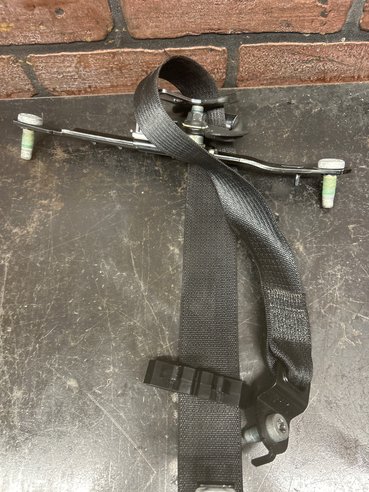 2011-2019 Dodge Charger/Chrysler 300 Front & Rear Seat Belt Set With Buckles