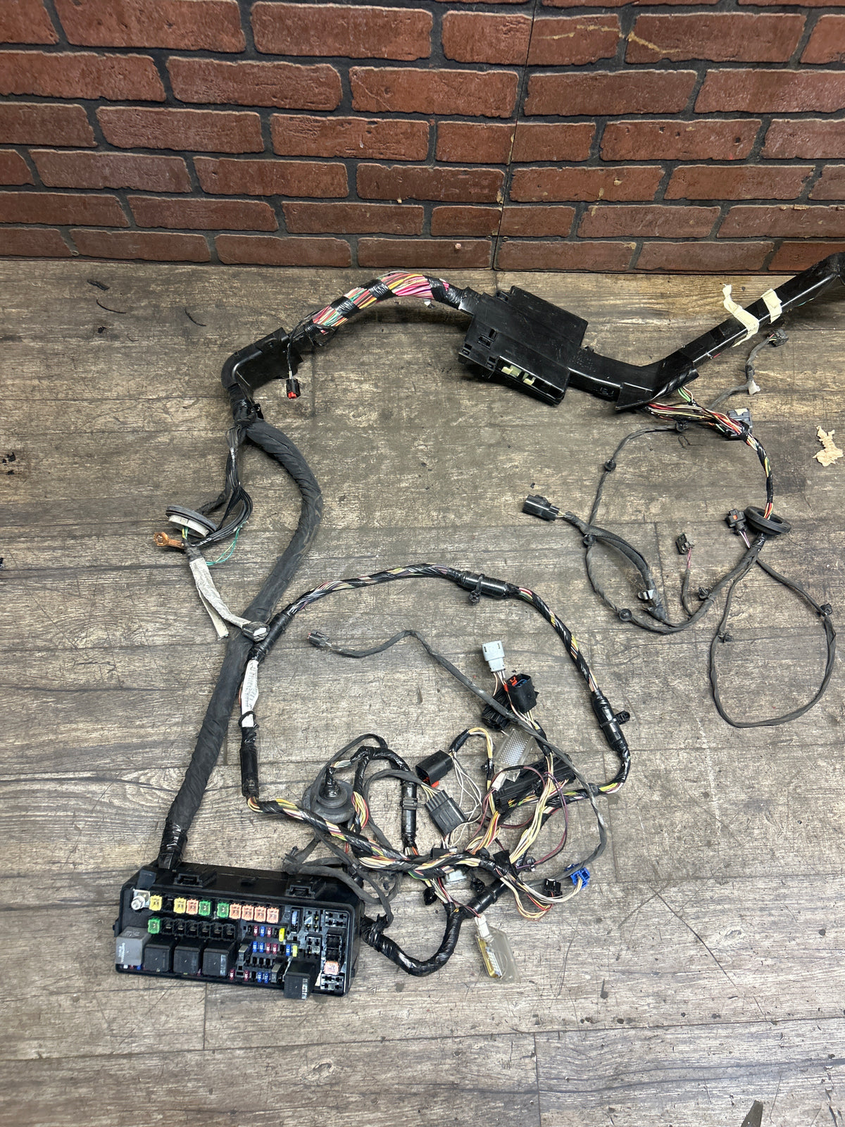 2013 Chrysler 300C SRT8 6.4L OEM Full Body Harness Fuse Box 72K 68155364AC