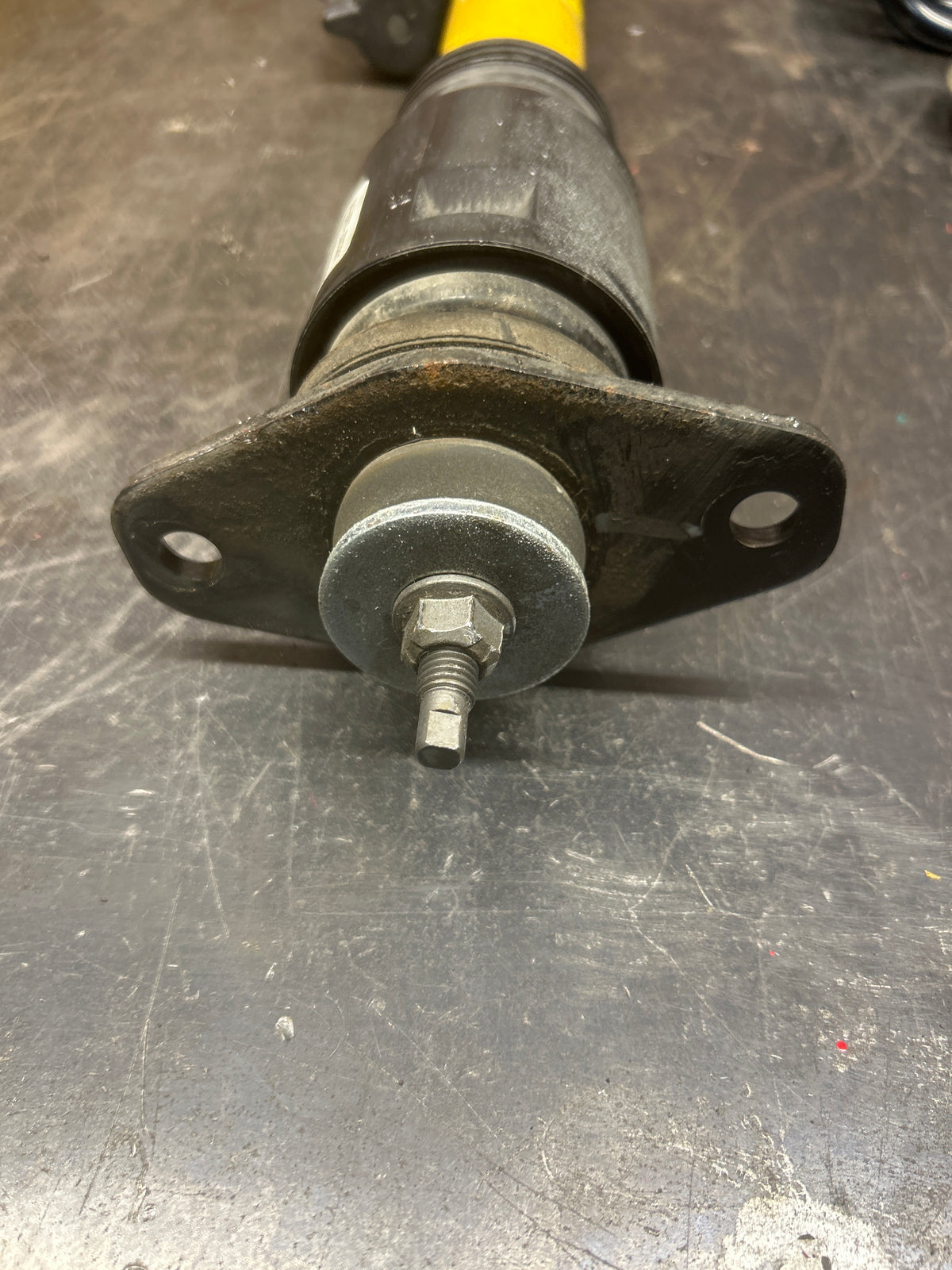 12-23 CHRYSLER 300/CHARGER SRT8 REAR RIGHT & LEFT ACTIVE DAMPING STRUT SHOCK