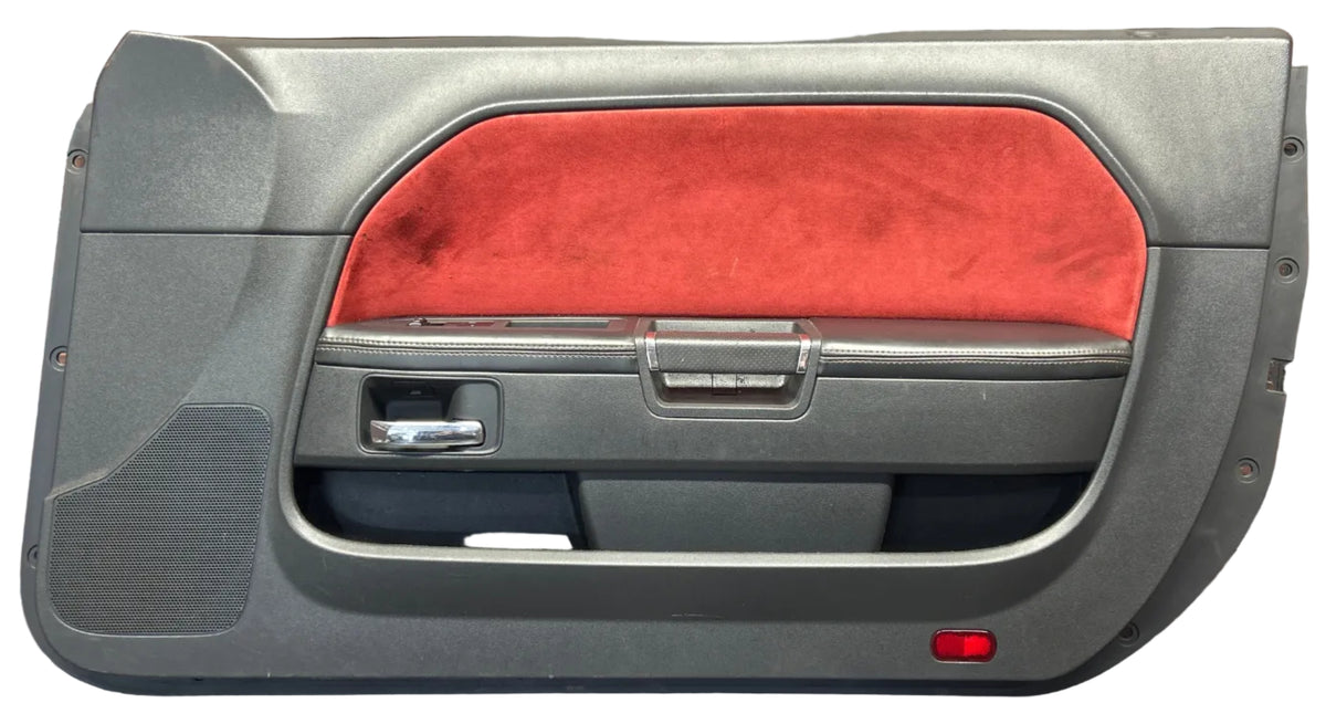08-14 Dodge Challenger SRT8 Passenger LH Side Interior Door Panel 1XF761RRAB OEM