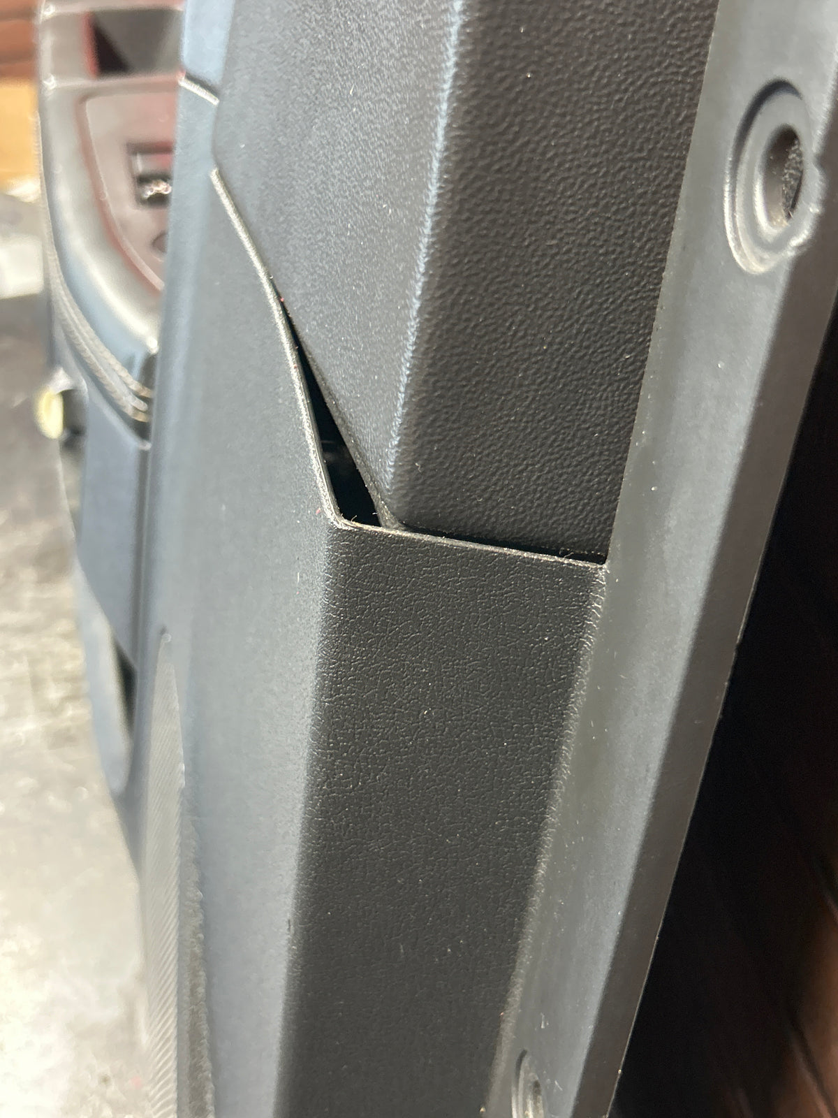 08-14 Dodge Challenger SRT8 Passenger LH Side Interior Door Panel 1XF771RRAB OEM
