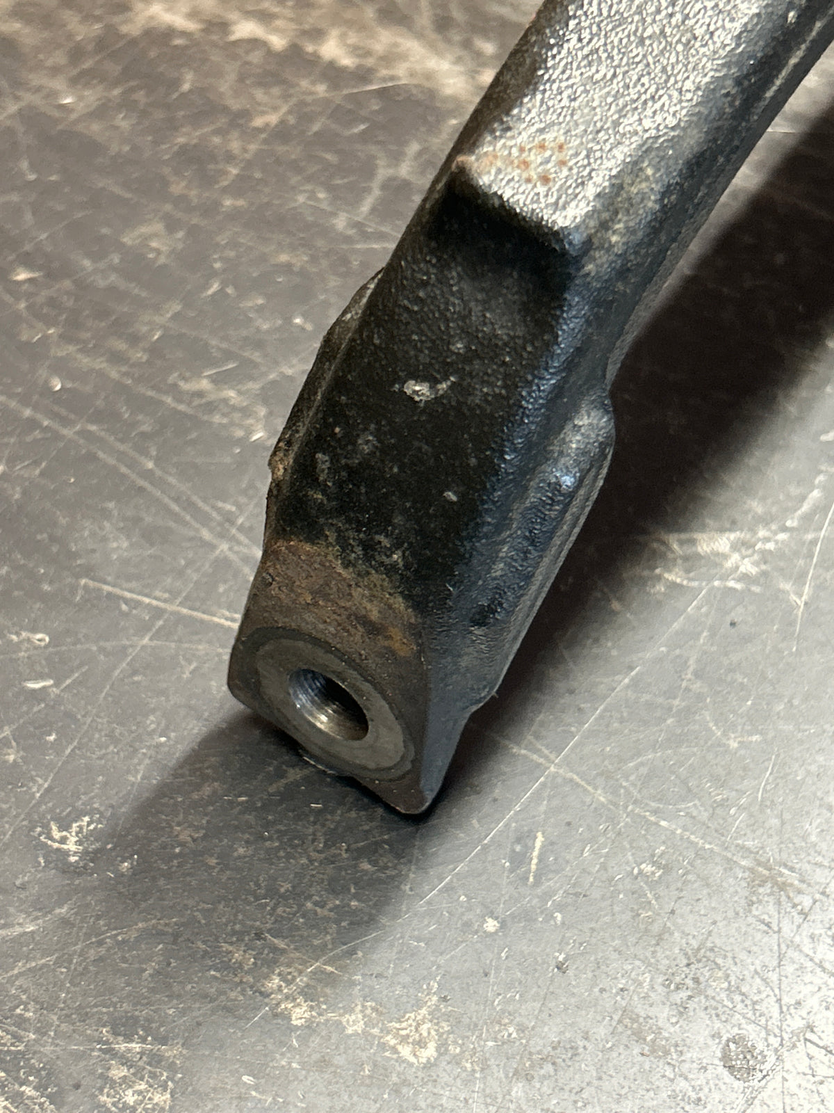 08-14 Challenger Charger 300 SRT Front Left Driver Spindle Knuckle 05039029AB
