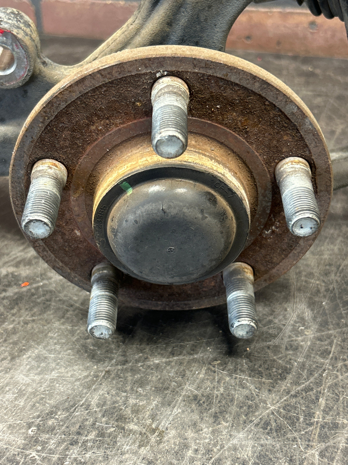 08-14 Challenger Charger 300 SRT Front Left Driver Spindle Knuckle 05039029AB