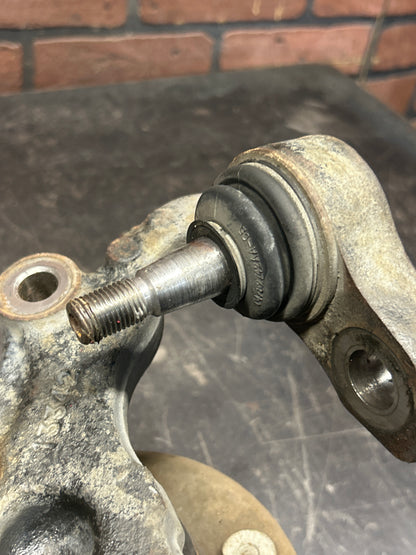 08-14 Challenger Charger 300 SRT Front RH Passenger spindle Knuckle 05039028AB