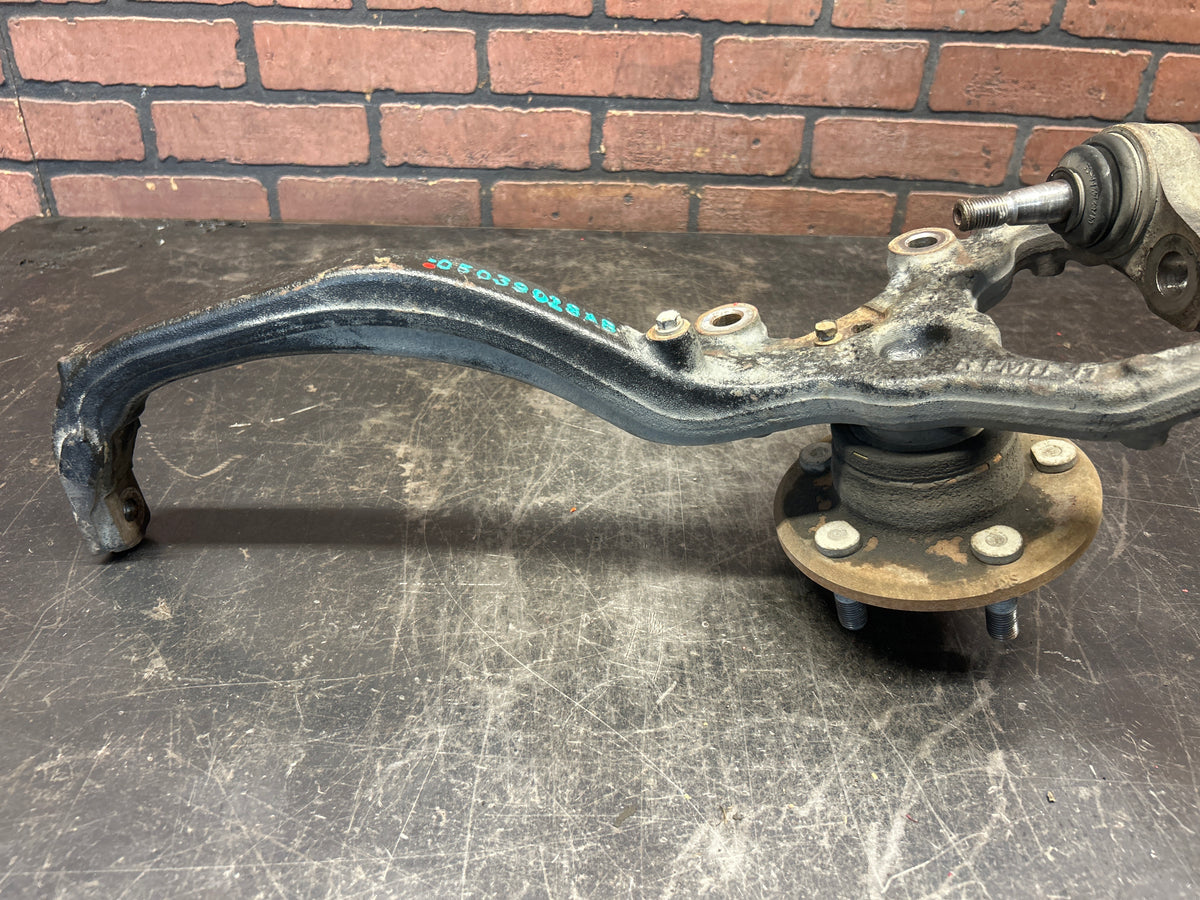 08-14 Challenger Charger 300 SRT Front RH Passenger spindle Knuckle 05039028AB