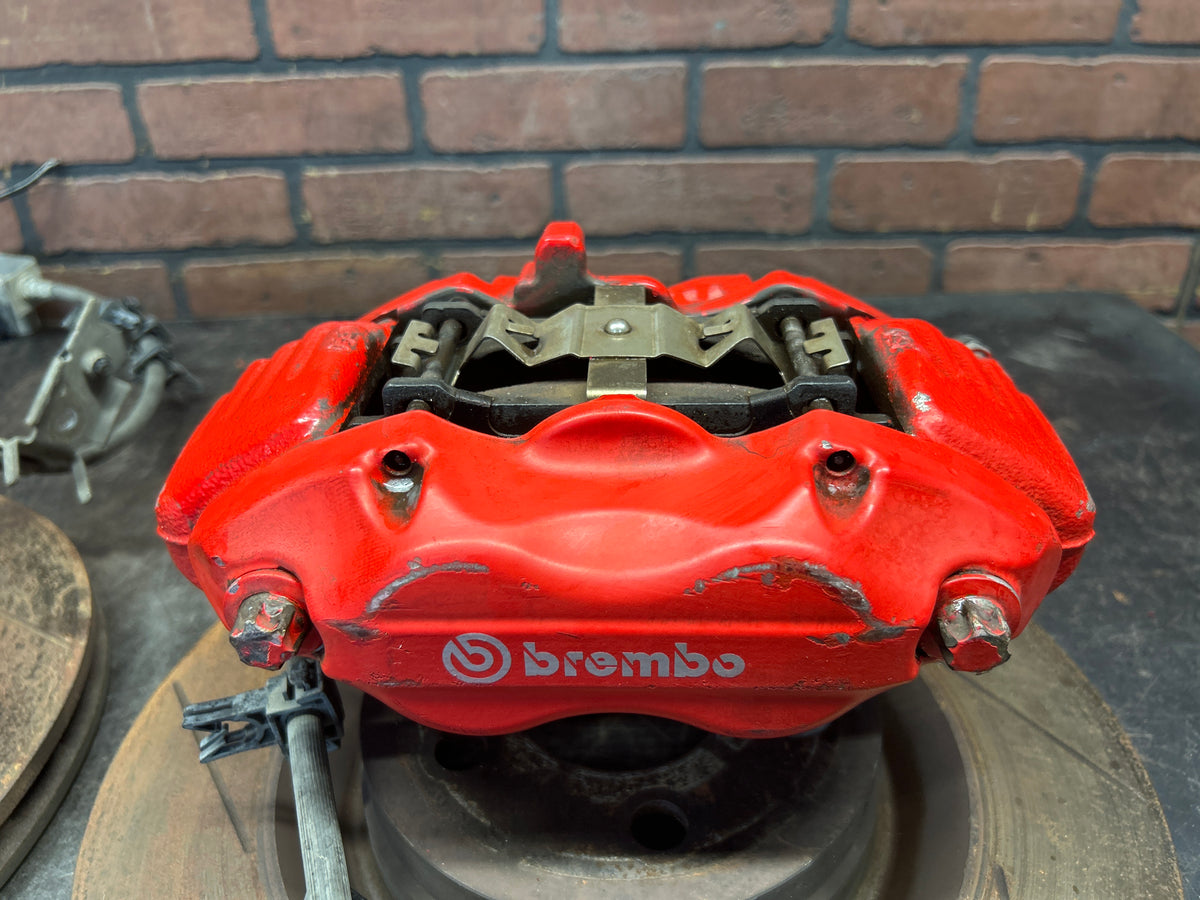 12-23 Charger Challenger 300 Scat Pack SRT Front Brembo Brake Calipers & Rotors