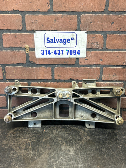 05-14 CHRYSLER DODGE 300 CHARGER CHALLENGER TRANSMISSION MOUNT BRACKET OEM