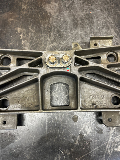 05-14 CHRYSLER DODGE 300 CHARGER CHALLENGER TRANSMISSION MOUNT BRACKET OEM
