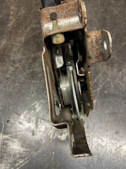 07-23  CHARGER 300 CHALLENGER EMERGENCY E PARKING BRAKE PEDAL 04779596ae OEM