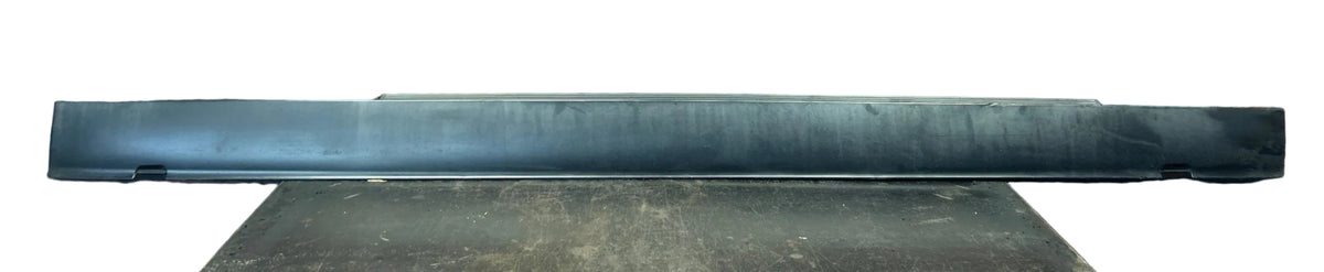 2008-2014 Dodge Challenger Passenger Side RH Rocker Panel Molding Trim 5028798AH