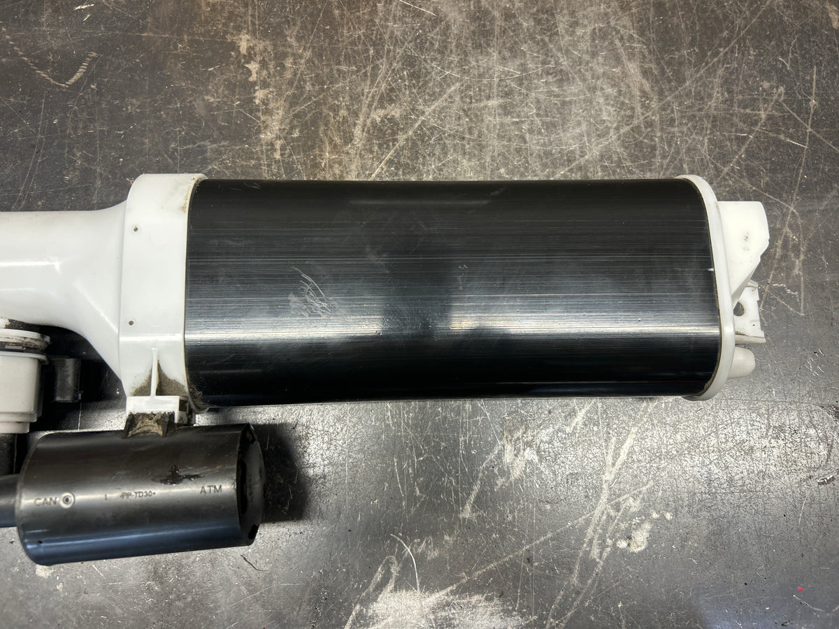 11-17 CHARGER CHALLENGER 300 6.4L OEM FUEL VAPOR CHARCOAL CANISTER 4593937AC