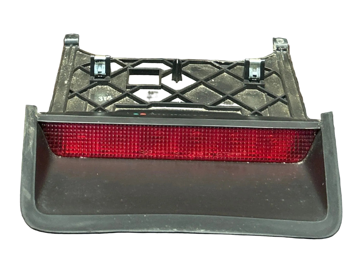 08 -23 DODGE CHALLENGER REAR 3RD BRAKE LED LIGHT LAMP 05028782AD OEM