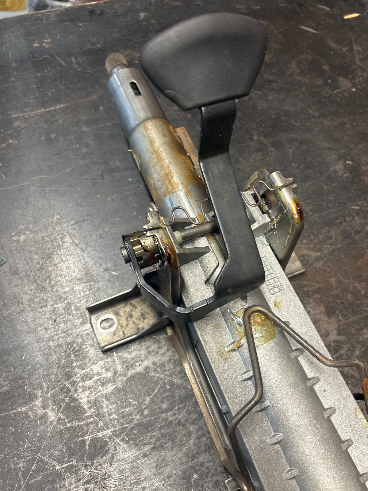 14-23 DODGE Challenger 300 RWD POWER STEERING COLUMN ASSEMBLY OEM 68140569AG