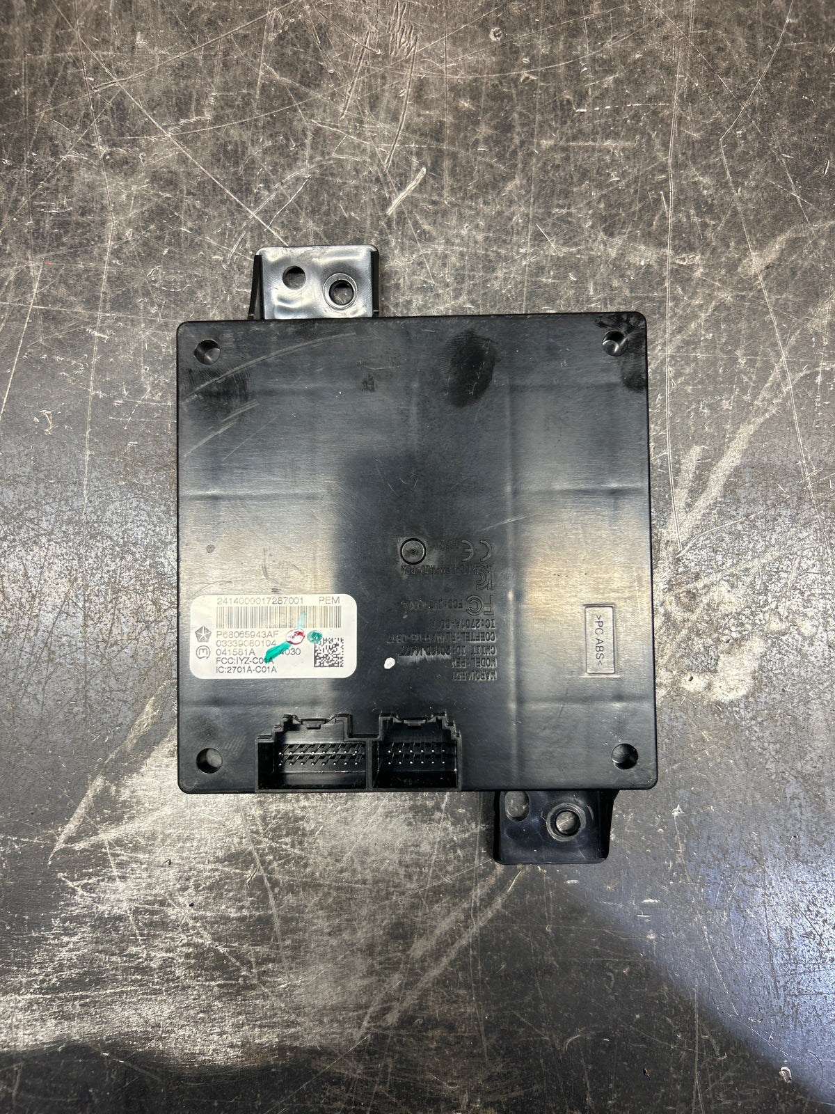 2011-2014 Dodge Challenger SRT Passive Entry Receiver Module OEM 68065943AF