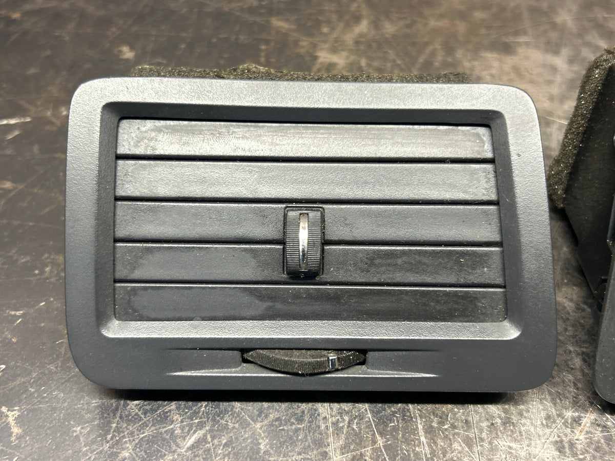 2008-2014 Dodge Challenger SRT8 Interior Dash Air Vent Set of 4 OEM 1QL37XDVAA