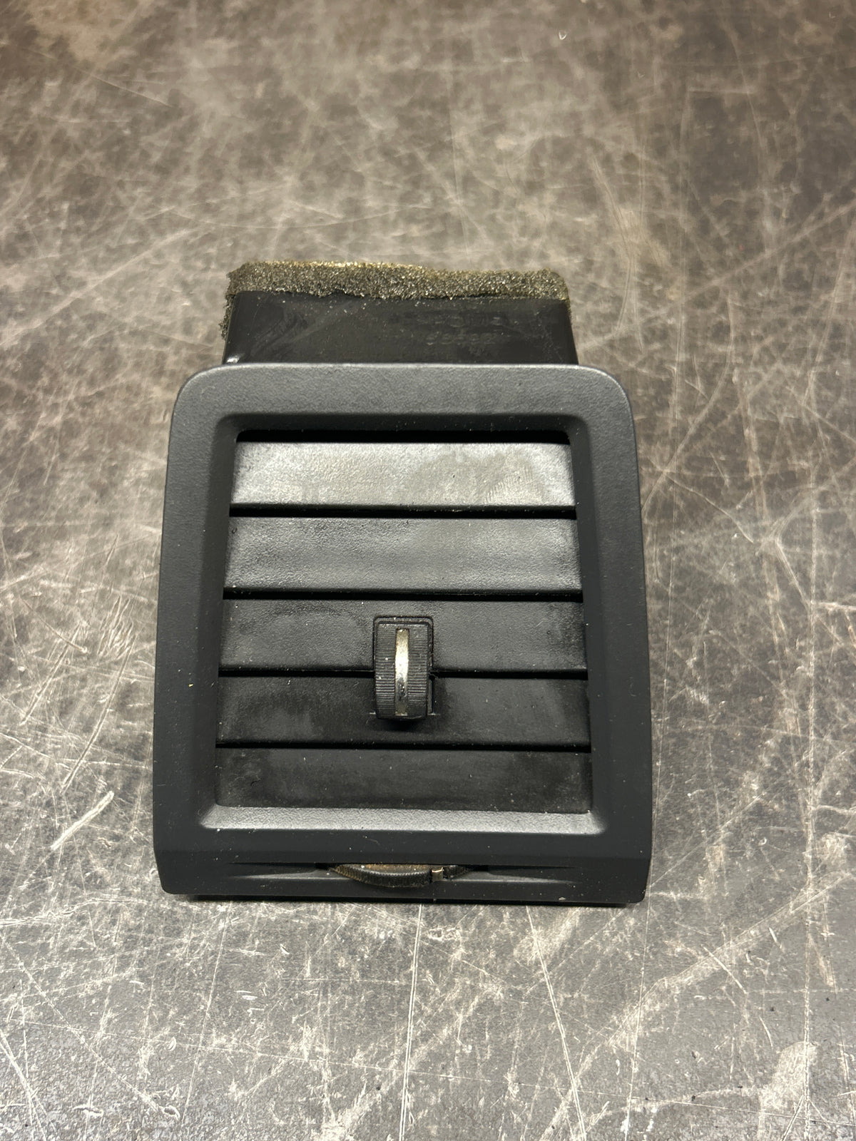 2008-2014 Dodge Challenger SRT8 Interior Dash Air Vent Set of 4 OEM 1QL37XDVAA