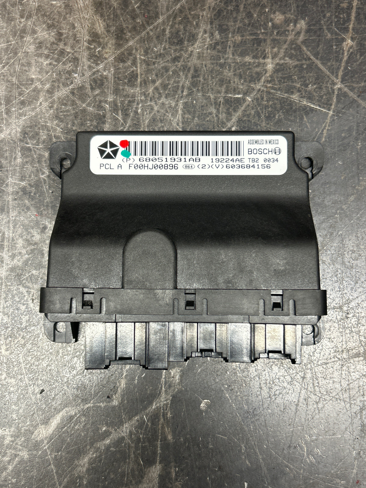 2008-2014 Dodge Challenger SRT8 Sebring Door Control Module OEM 68051931AA