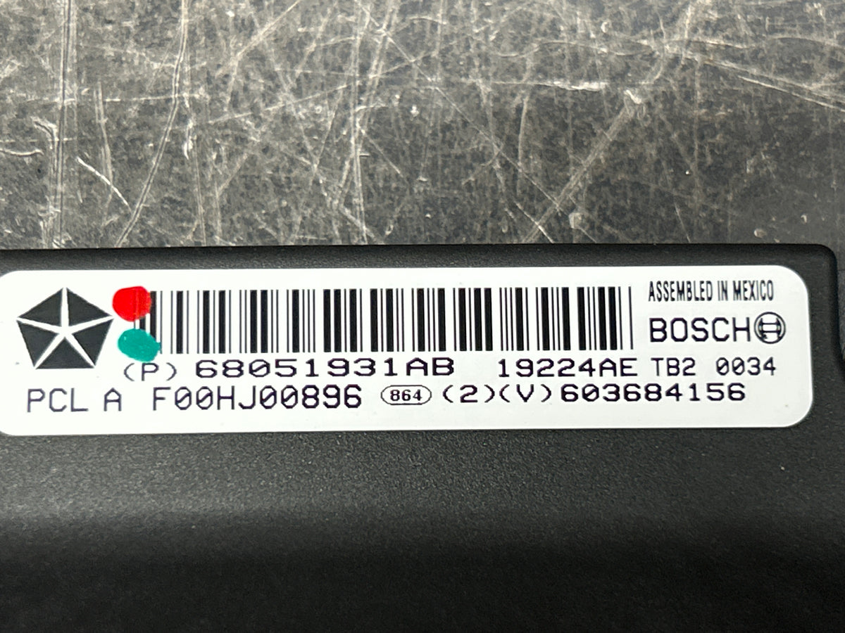2008-2014 Dodge Challenger SRT8 Sebring Door Control Module OEM 68051931AA