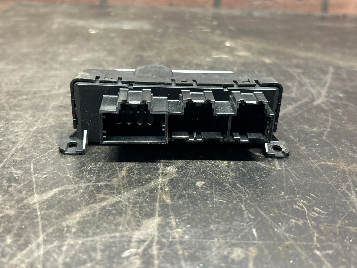 2008-2014 Dodge Challenger SRT8 Sebring Door Control Module OEM 68051931AA