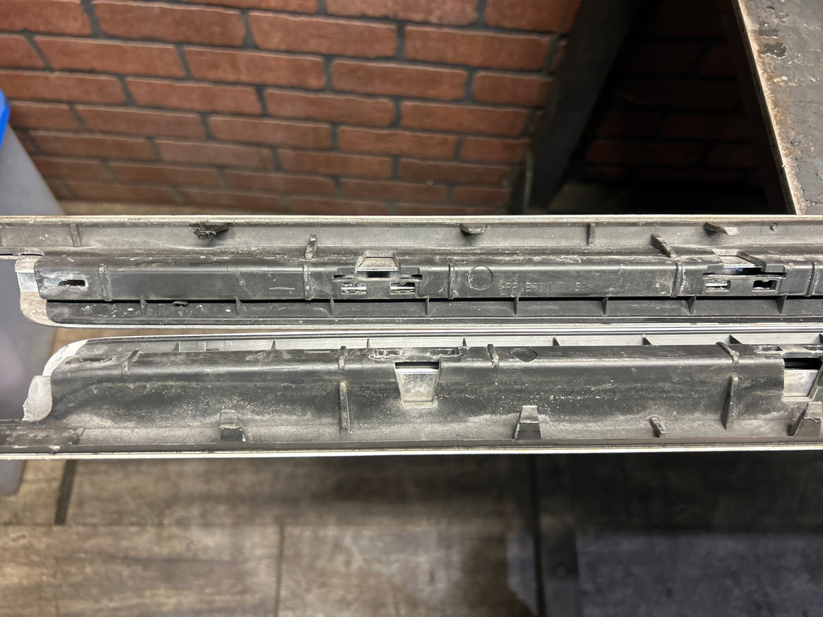 2011-2015 AUDI A8L LEFT RIGHT ROCKER PANEL GUARD SIDE SKIRT TRIM CHROME OEM