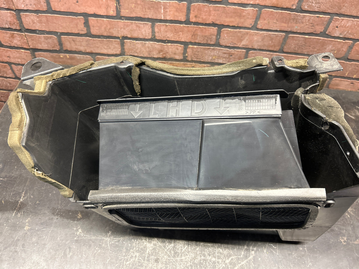 11-23 CHARGER CHALLENGER 300 CABIN FRESH AIR INLET DUCT BOX OEM 55038179AE