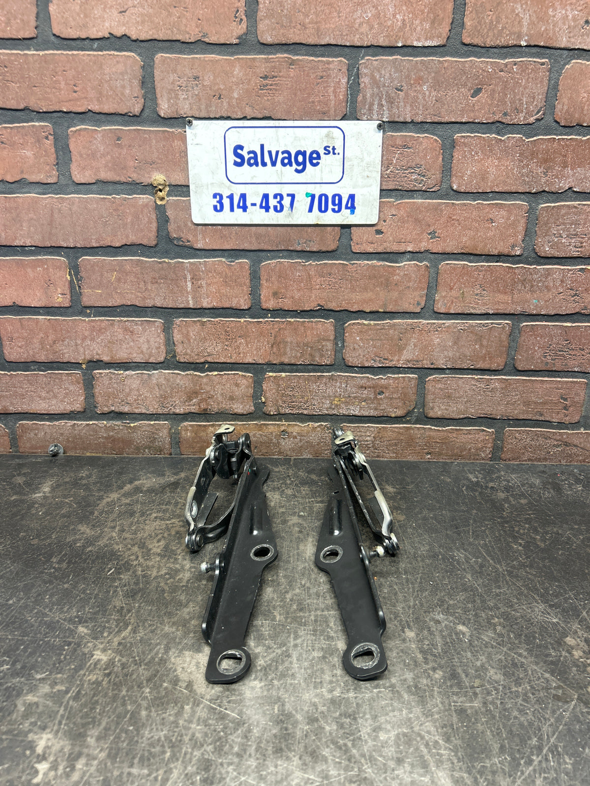 2008-2023 DODGE CHALLENGER HELLCAT OEM BONNET HOOD LID BOTH HINGES BRACKETS
